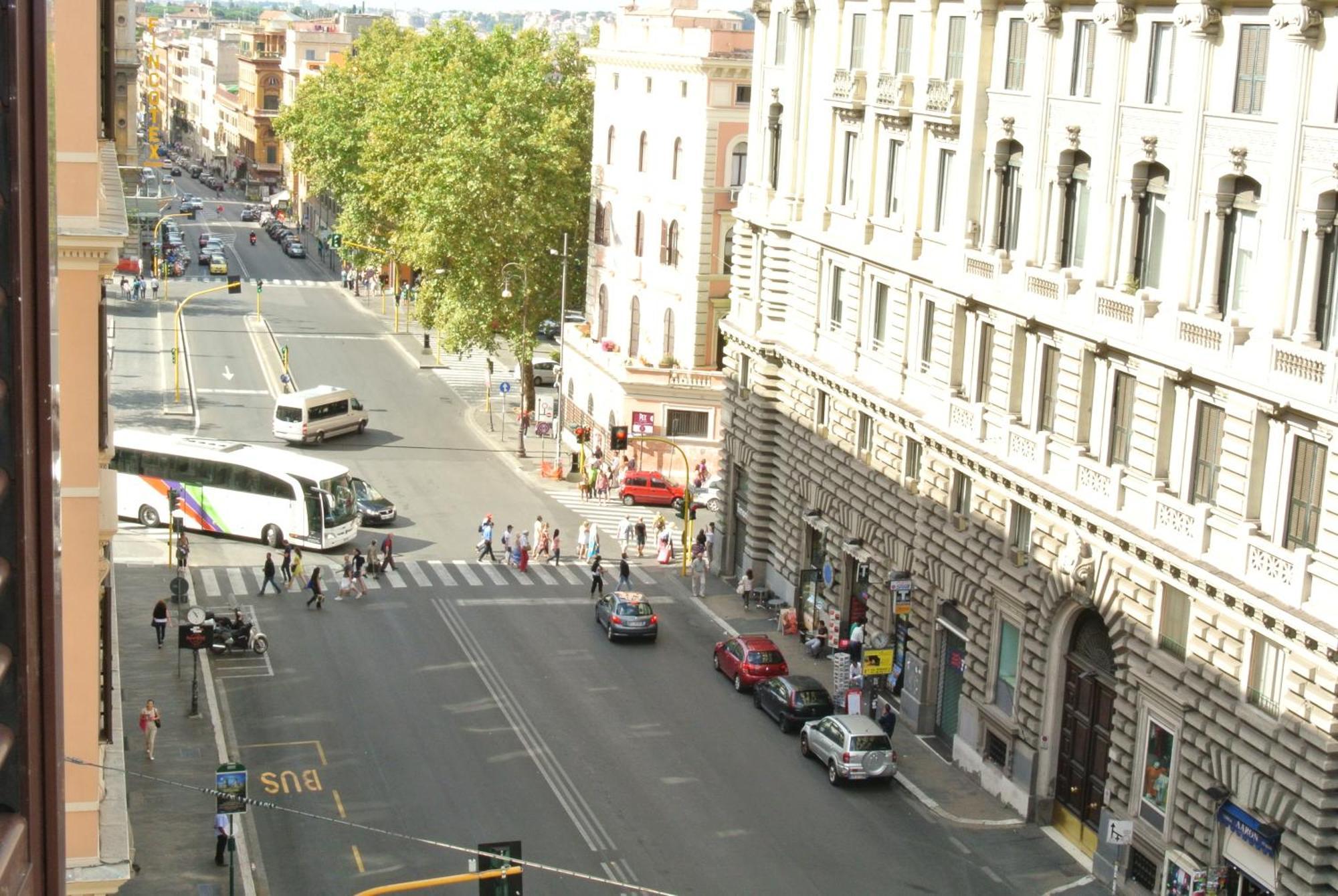 Le Petit Real — Foto 2