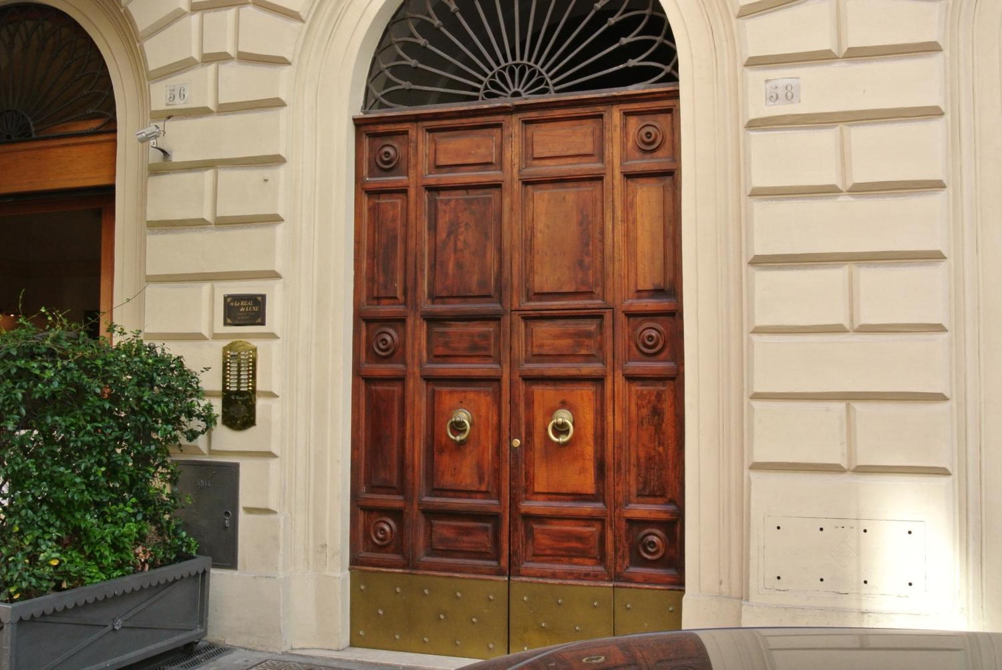 Le Petit Real, Rome